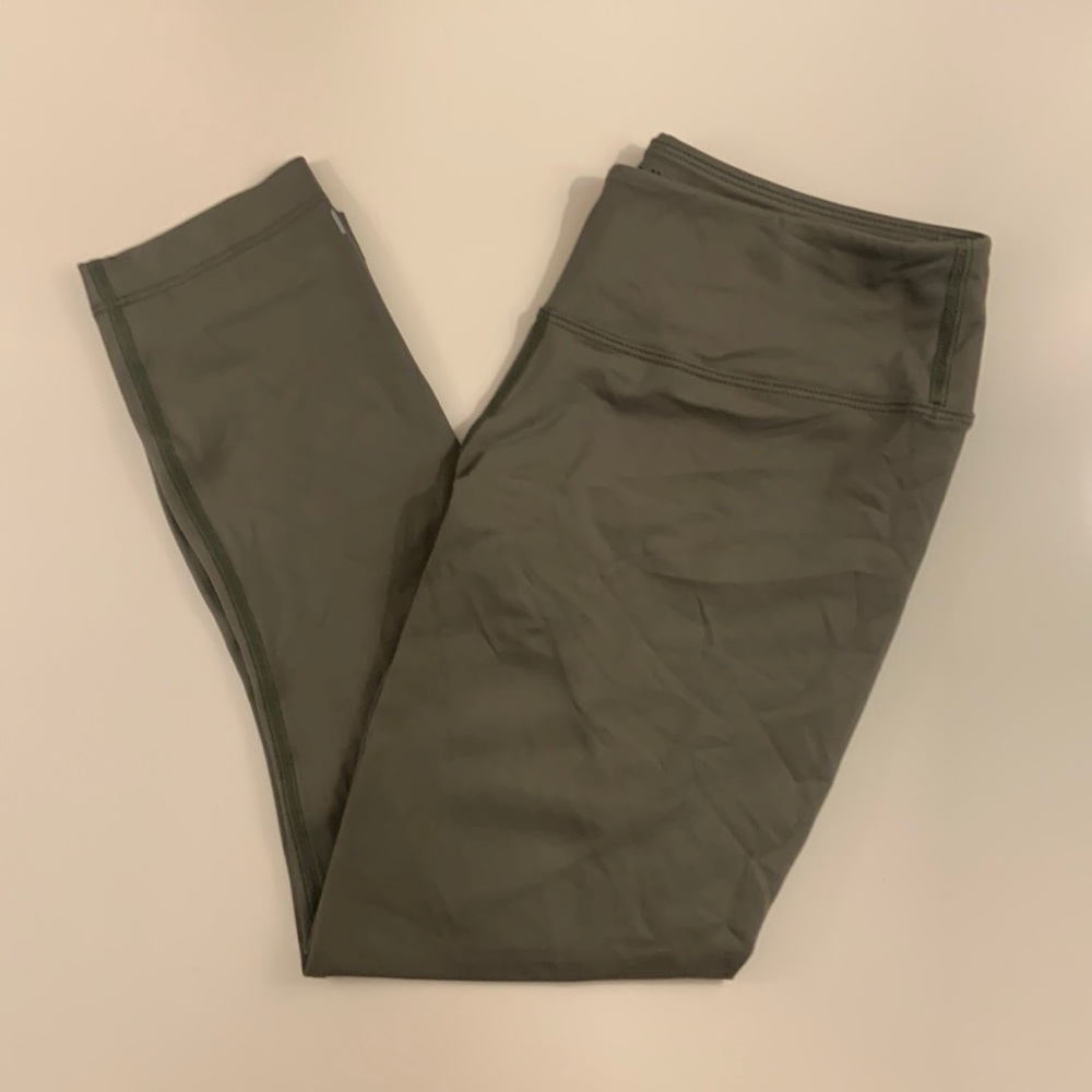 NoBull crop tight